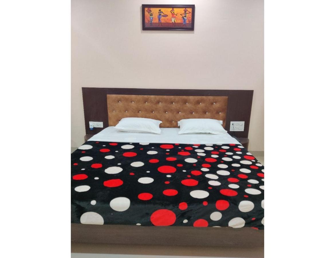 Hotel Pragati, Chanderi, Mp 외부 사진