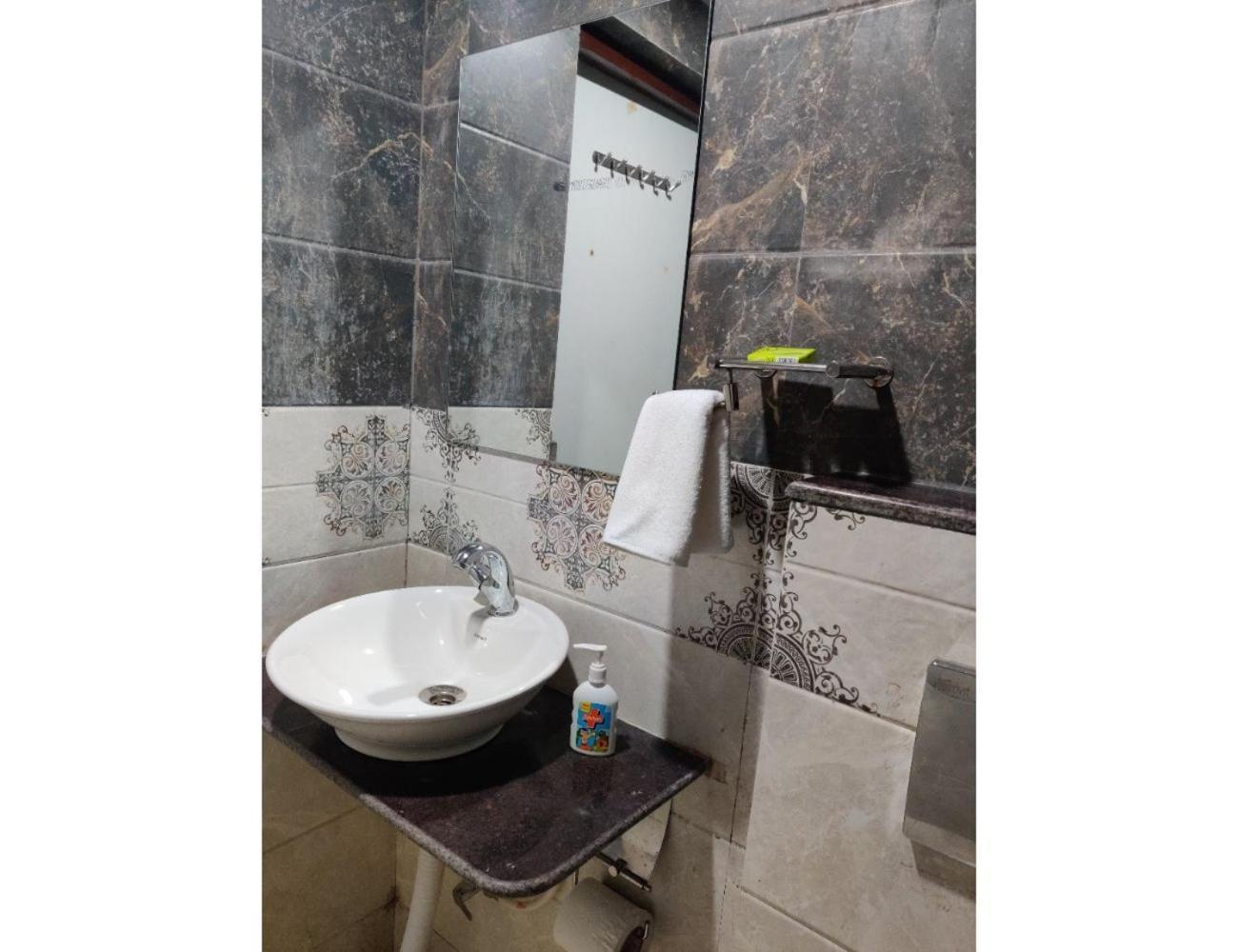 Hotel Pragati, Chanderi, Mp 외부 사진